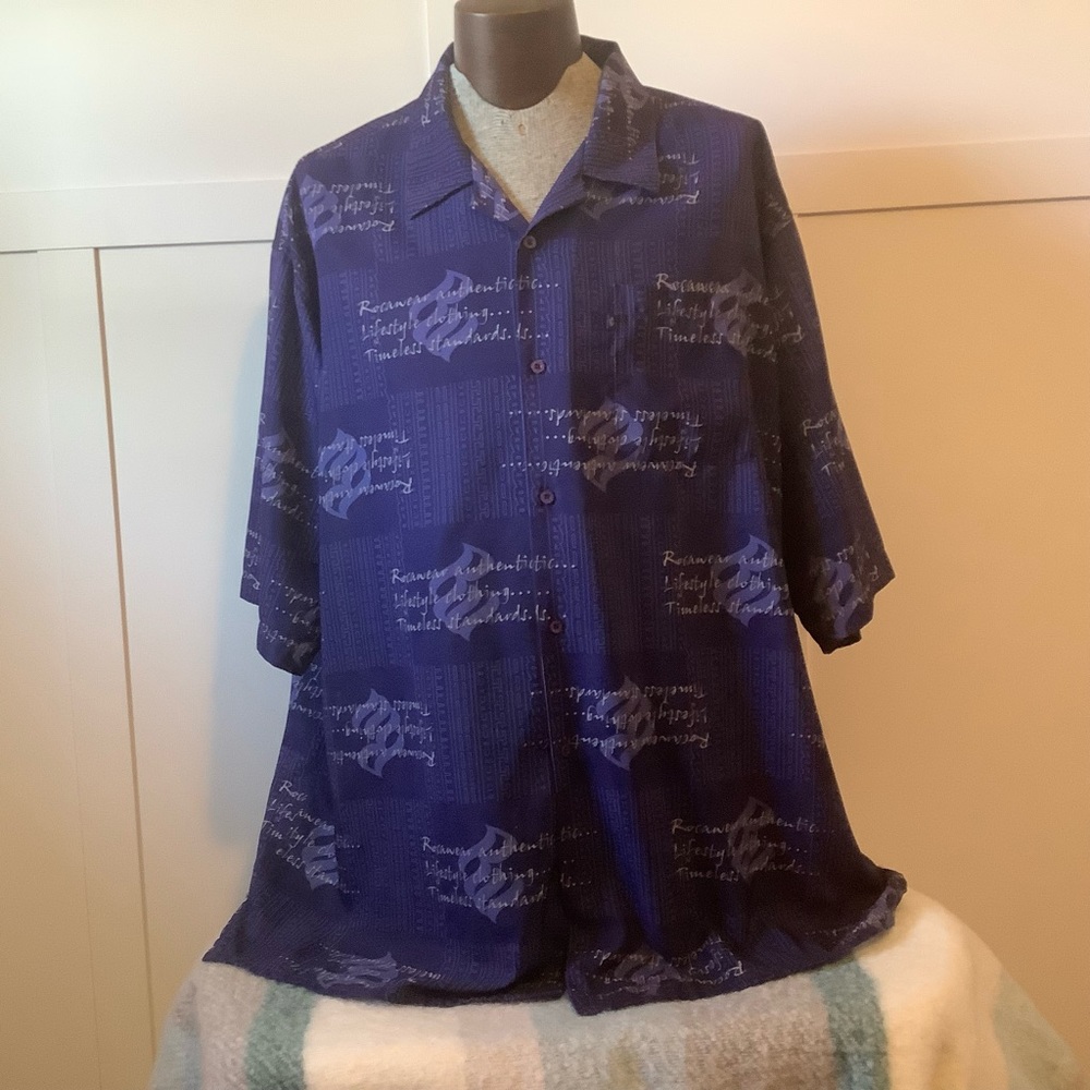 Rocawear casual short sleeves shirt size XXLARGE